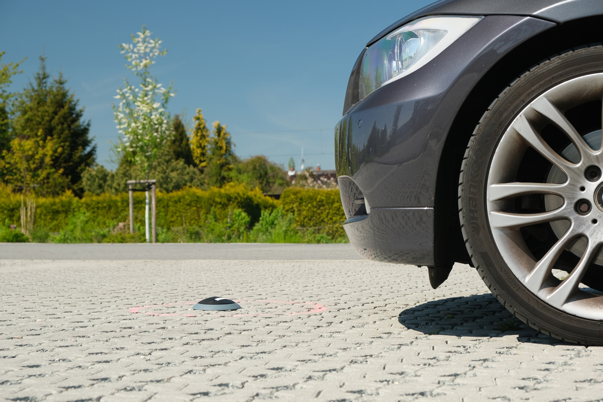 Parkplatz mit Sensor