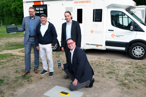 Dr. Ralph Bruns, Uwe Kirchhoff, Christoph Schweizer und Jan Lindenau haben das Smart City-Projekt vorgestellt.